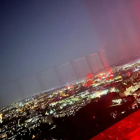 アパート Hanza King 1 And *